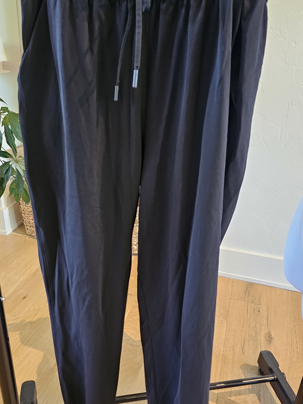 lululemon athletica black Women's Drawstring Joggers